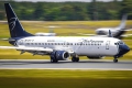 Boeing 737-89L